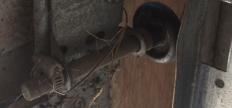 garage-door-roller-off-track-repair in London