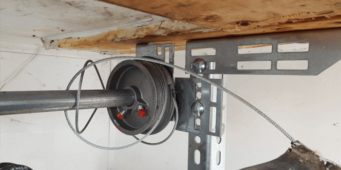 London fix garage door cable
