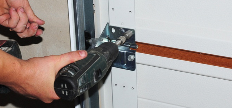 residential garage door service in London